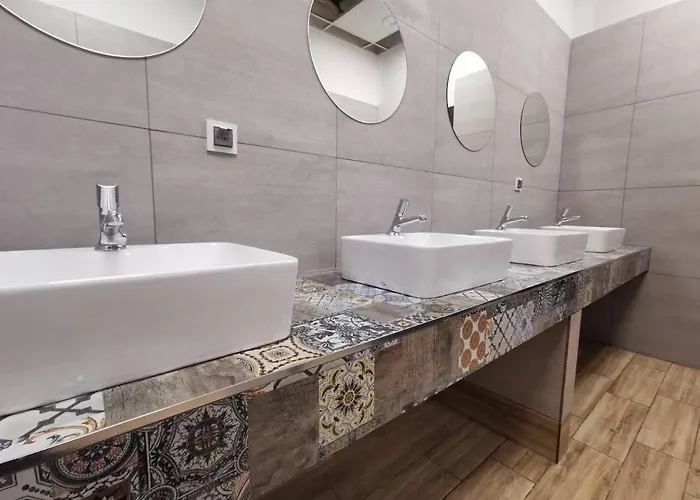 招待所 Nad Regalica 什切青