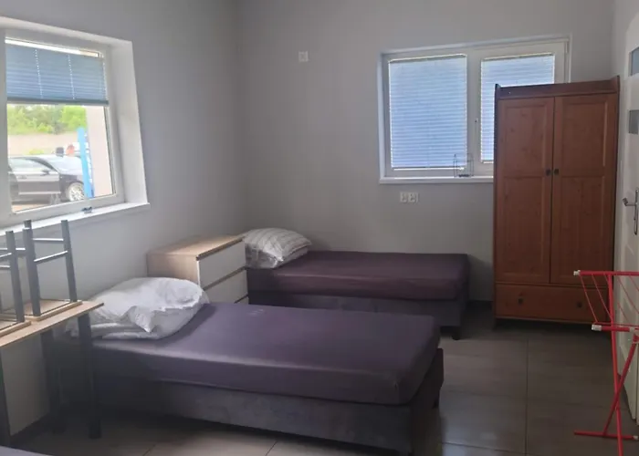 招待所 Nad Regalica 什切青